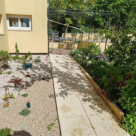Appartement Aurore En Rez De Jardin Avec Parking Gratuit Vence Eksteriør bilde