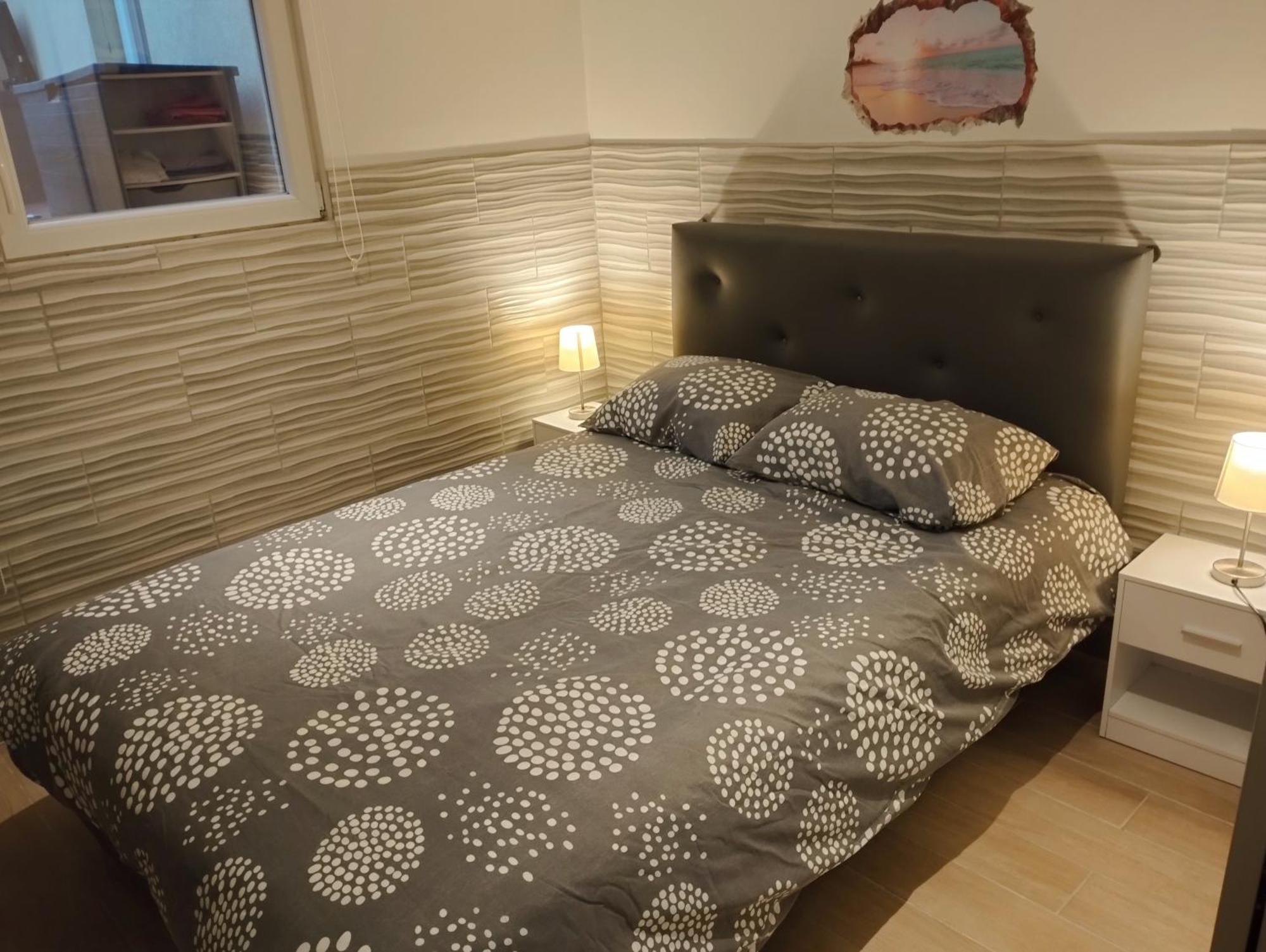 Appartement Aurore En Rez De Jardin Avec Parking Gratuit Vence Eksteriør bilde